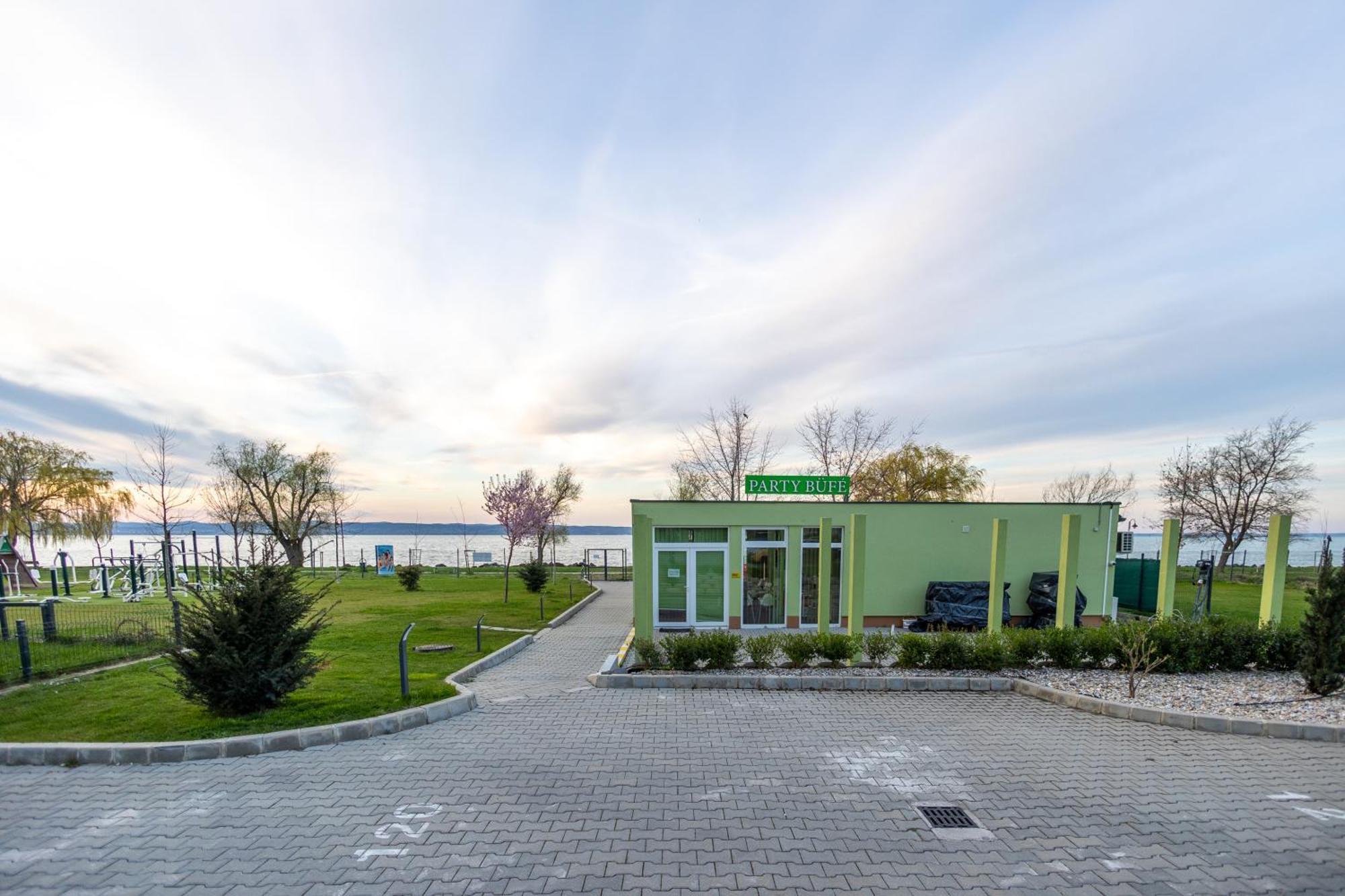Marine Apartman By Bltn Siófok Exterior foto